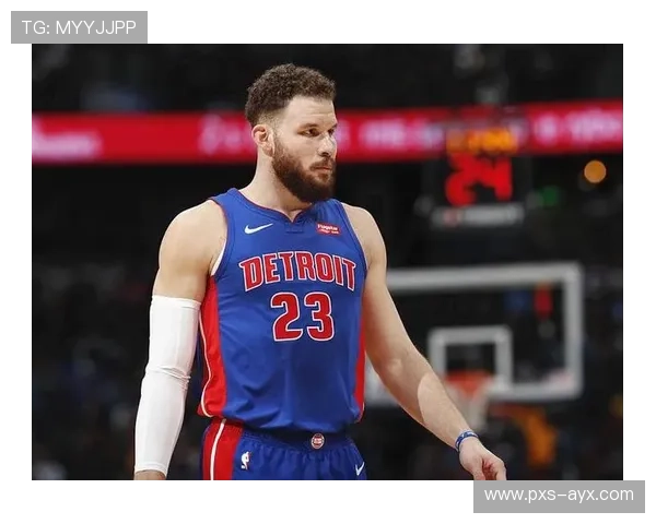 贝弗利展现强硬防守，成球队防守核心